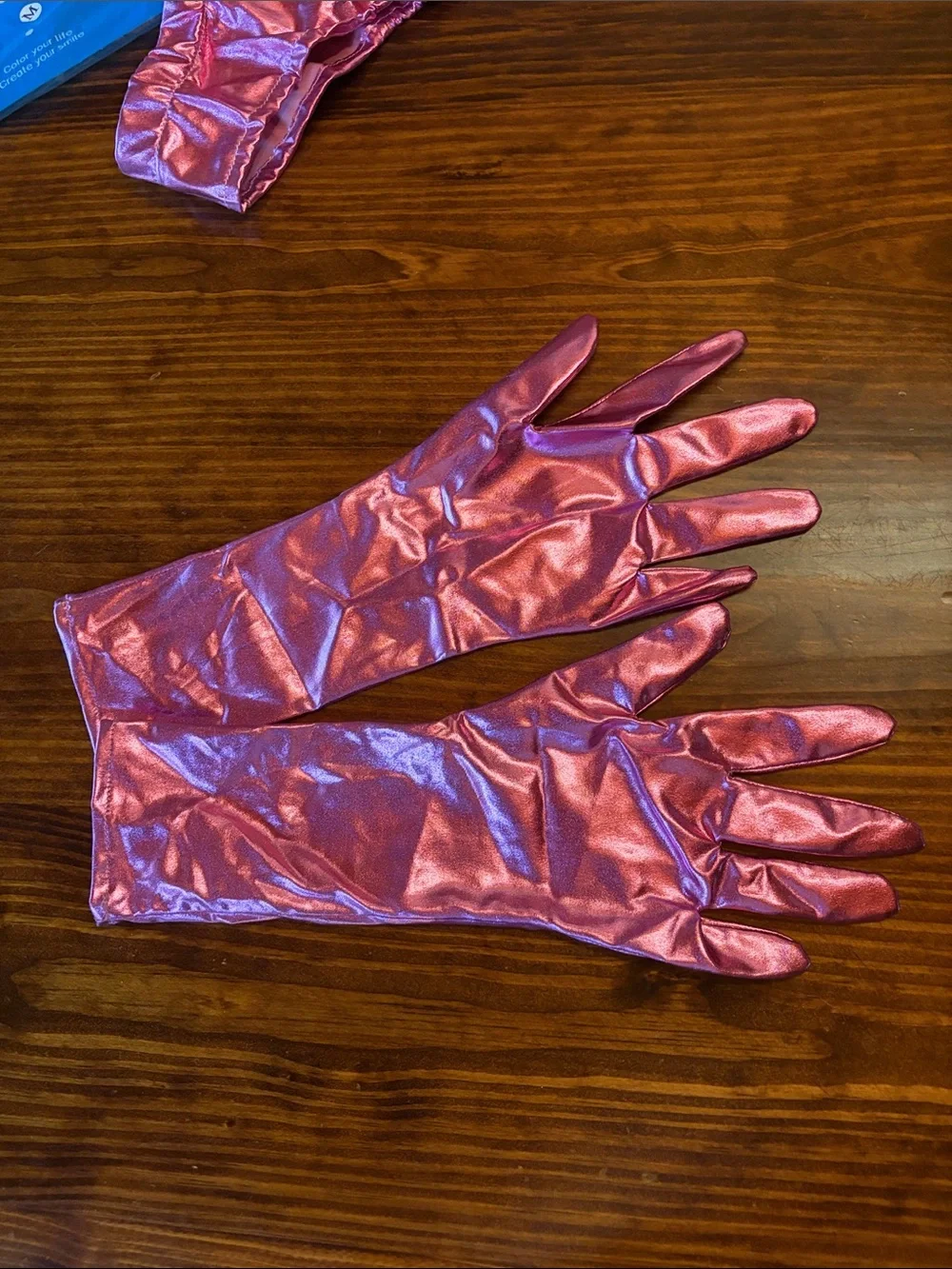 NIP Metallic Pink Women's Gloves & Bottoms